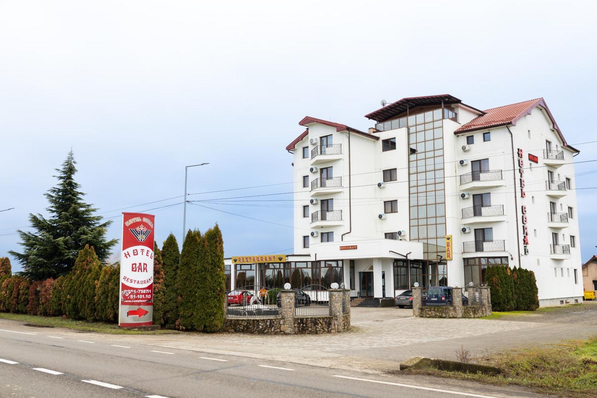 Hotel Coral Satu Mare Ngoại thất bức ảnh